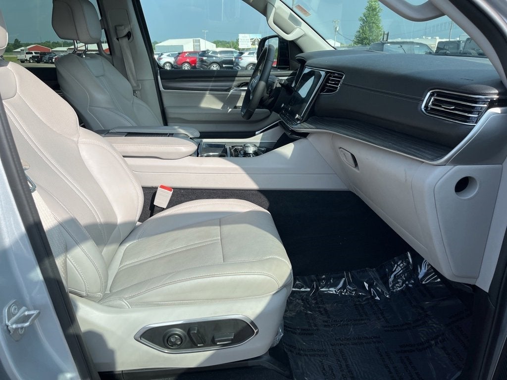 2023 Jeep Wagoneer Series III