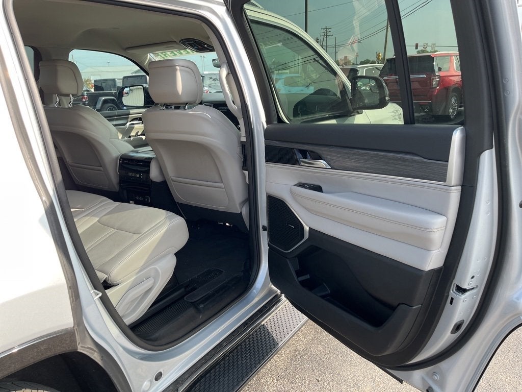 2023 Jeep Wagoneer Series III