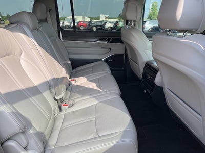 2023 Jeep Wagoneer Series III