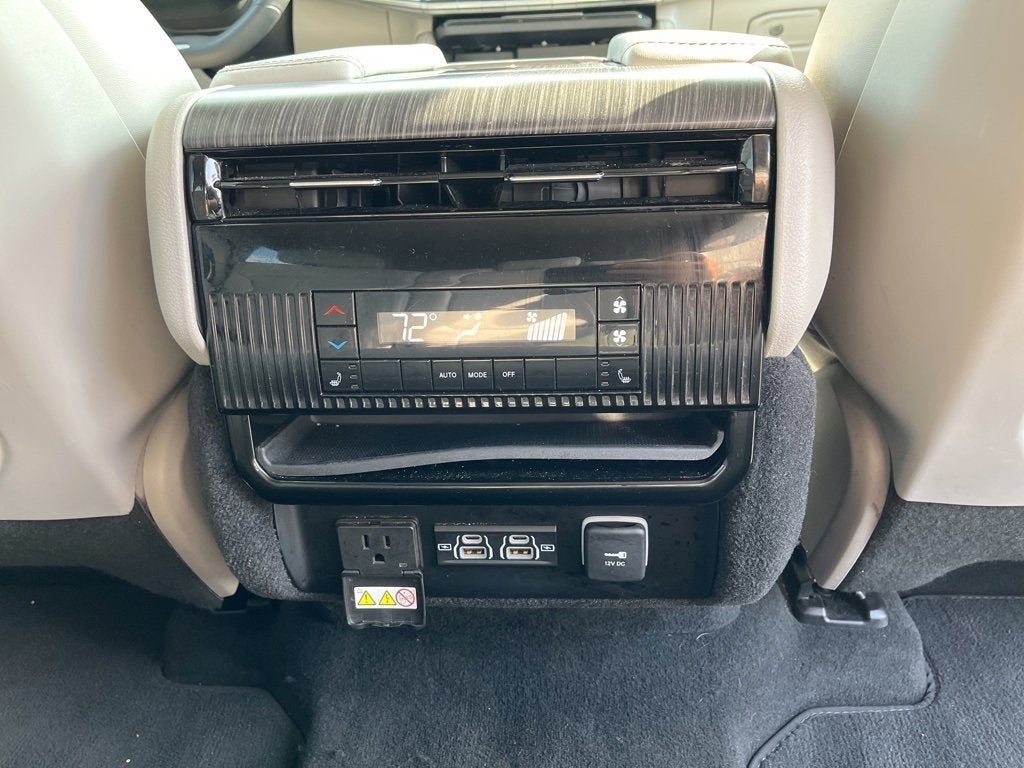 2023 Jeep Wagoneer Series III