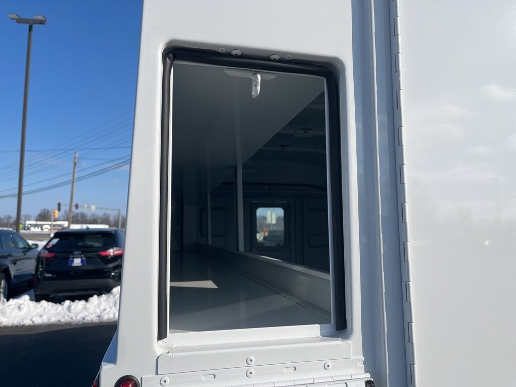 2024 Ford Transit Cutaway Base