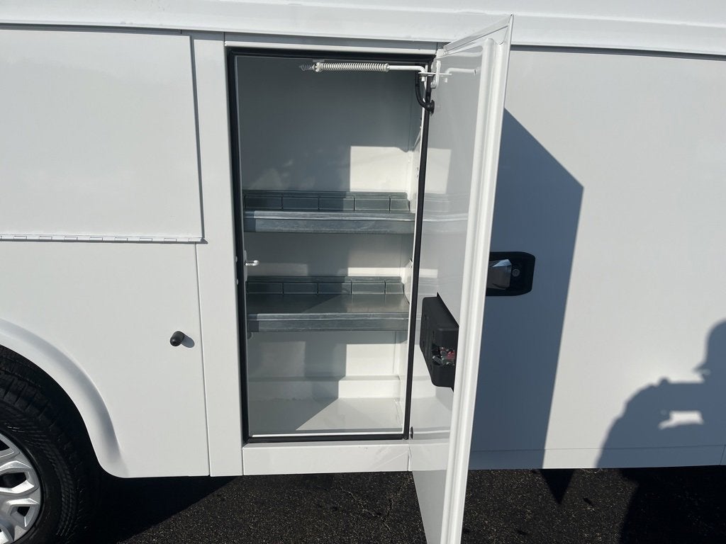 2024 Ford Transit Cutaway Base