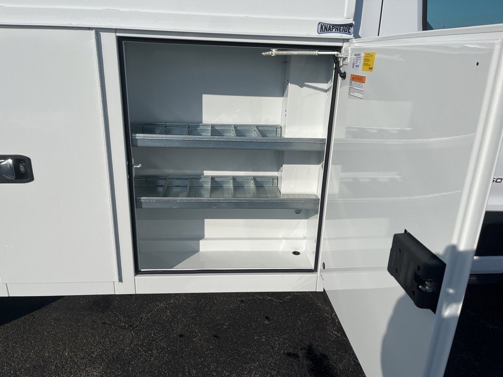 2024 Ford Transit Cutaway Base