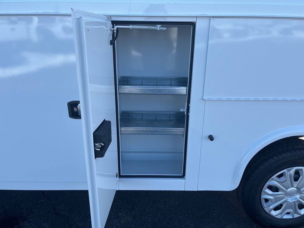 2024 Ford Transit Cutaway Base