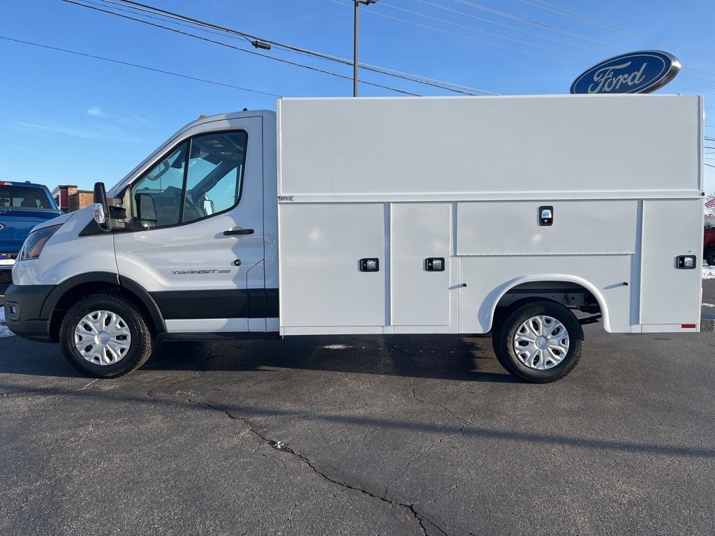 2024 Ford Transit Cutaway Base