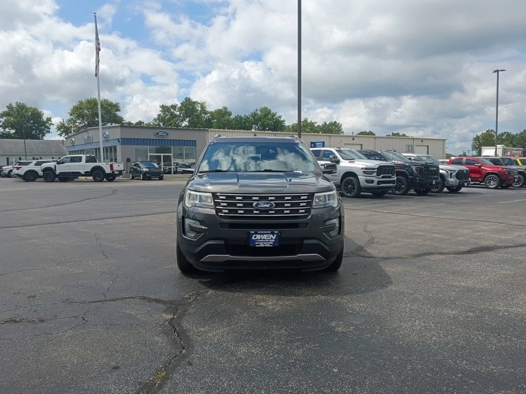 Used 2017 Ford Explorer XLT with VIN 1FM5K8D87HGD38248 for sale in Marshall, IL