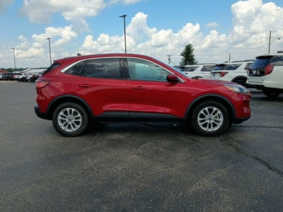 2020 Ford Escape SE