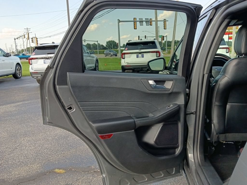 2025 Ford Escape ST-Line Select