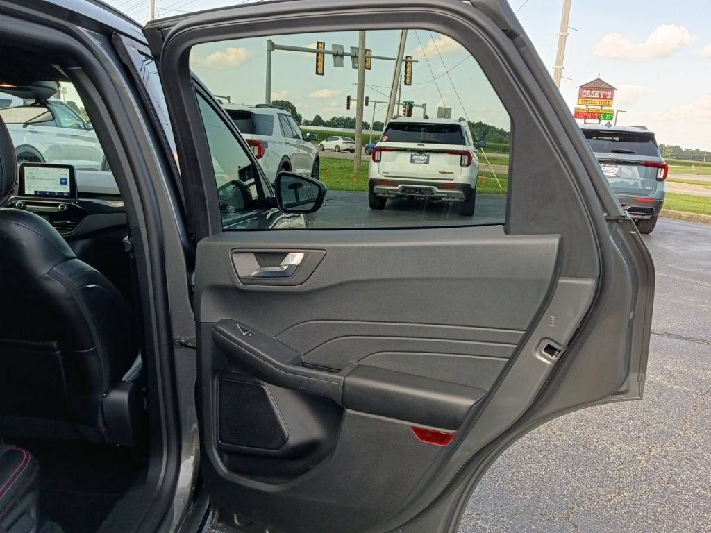 2025 Ford Escape ST-Line Select