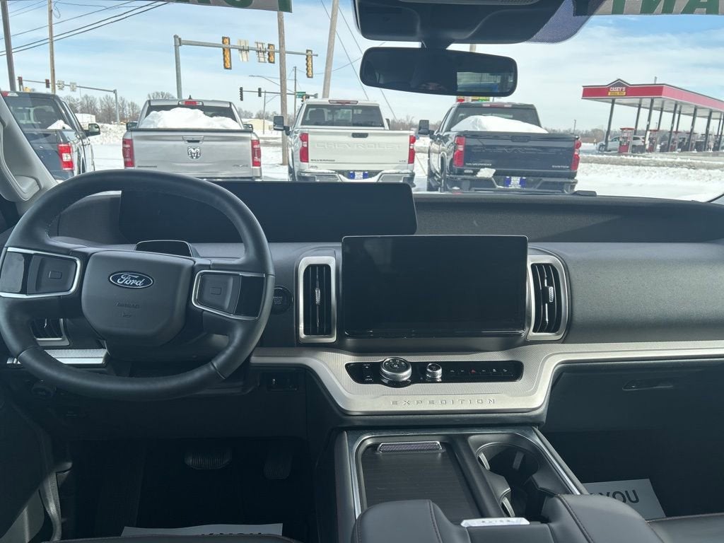 2025 Ford Expedition Active