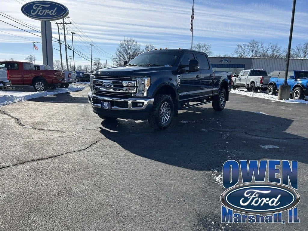 2017 Ford Super Duty F-250 SRW Lariat