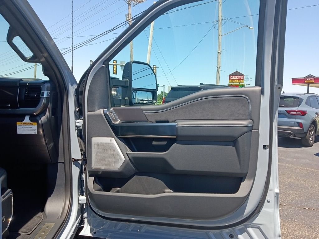 2026 Ford Super Duty F-250 SRW Platinum