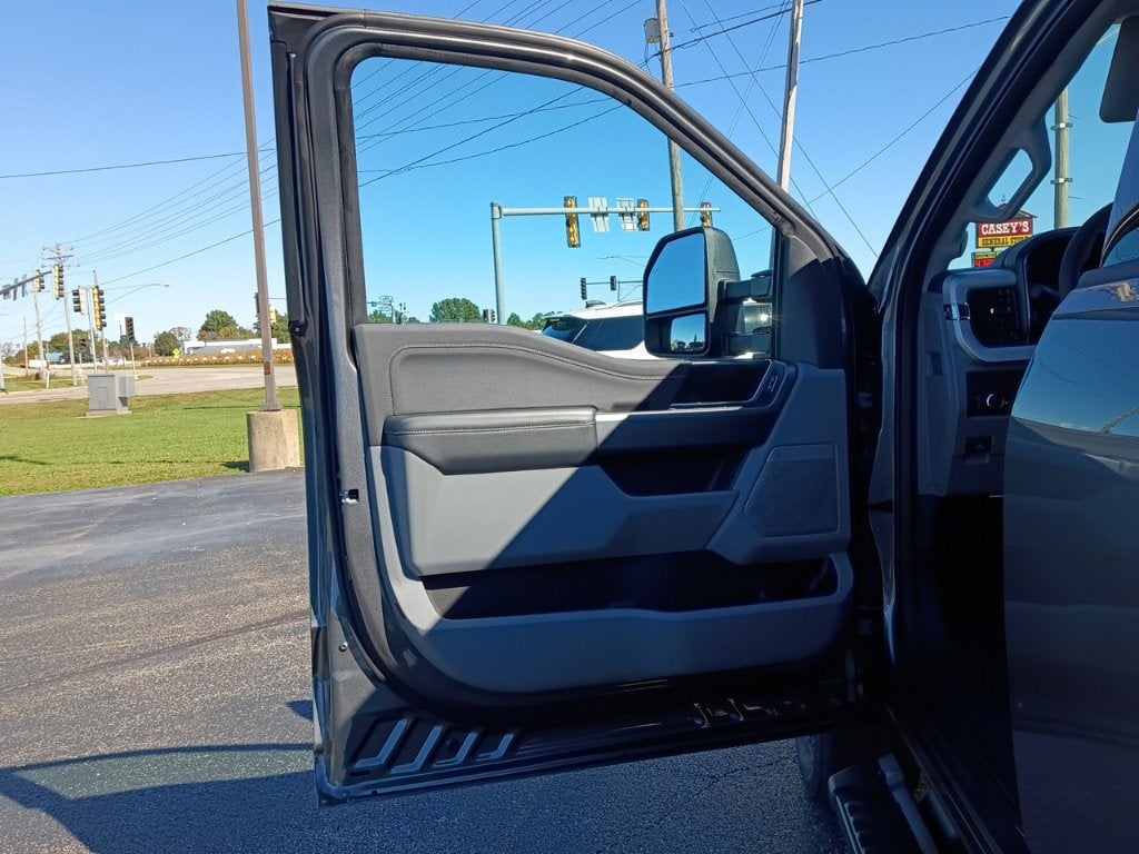 2027 Ford Super Duty F-250 SRW XL
