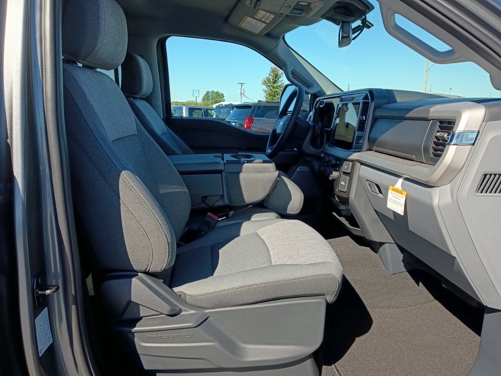 2027 Ford Super Duty F-250 SRW XL