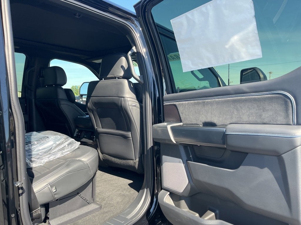 2026 Ford Super Duty F-350 SRW Platinum