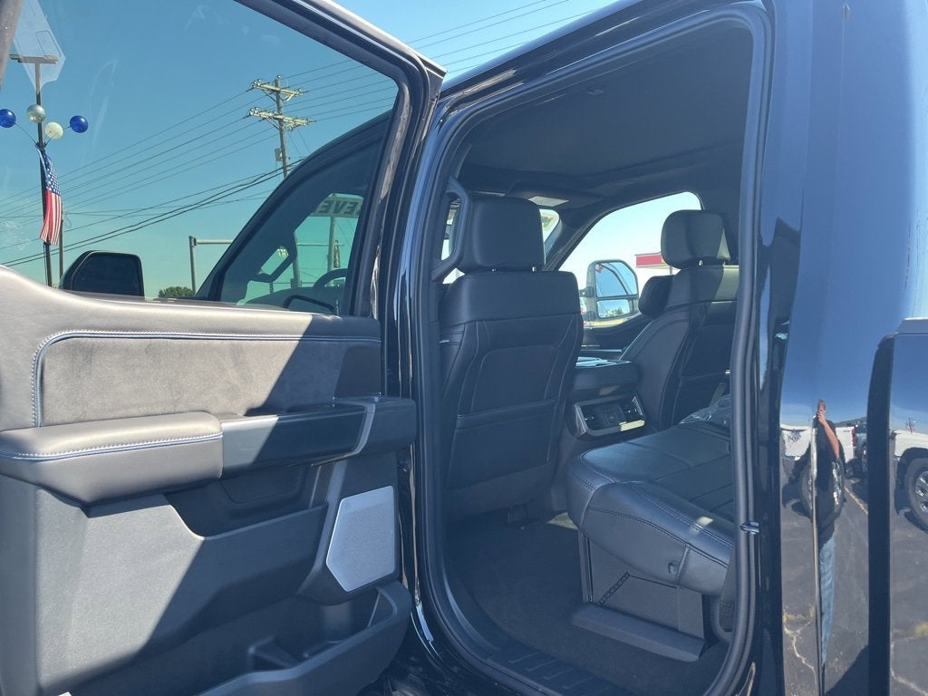 2026 Ford Super Duty F-350 SRW Platinum