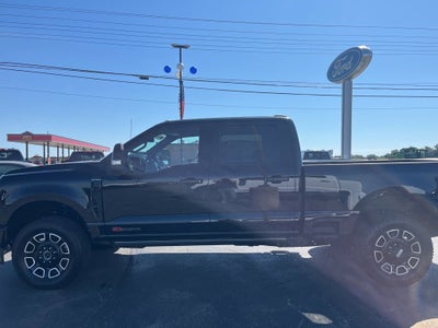 2026 Ford Super Duty F-350 SRW Platinum