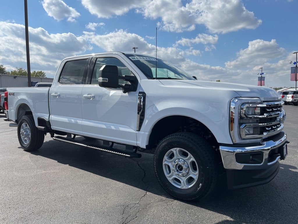 2026 Ford Super Duty F-350 SRW XLT