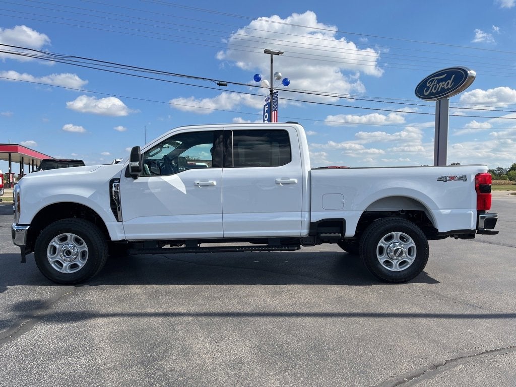2026 Ford Super Duty F-350 SRW XLT