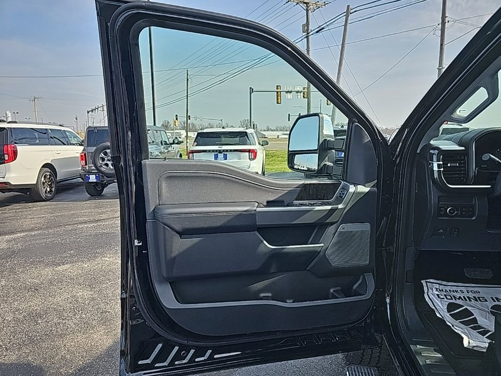 2026 Ford Super Duty F-350 SRW LARIAT