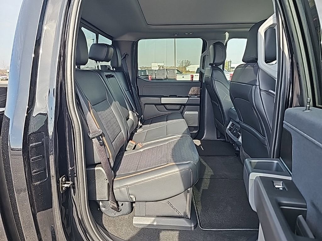2026 Ford Super Duty F-350 SRW LARIAT