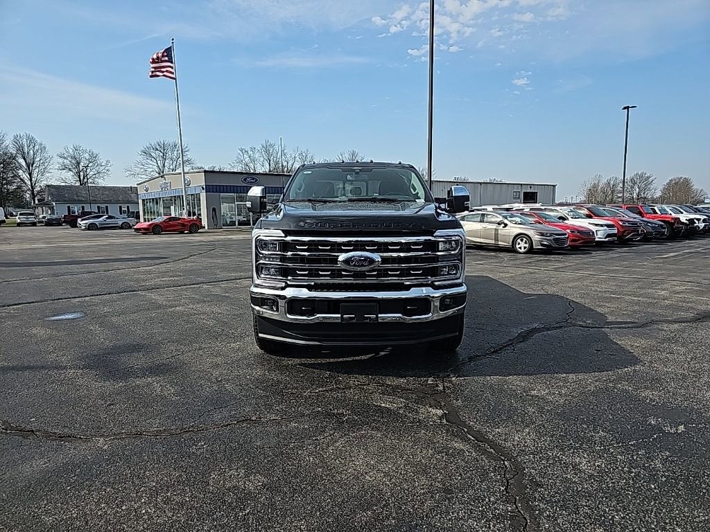 2026 Ford Super Duty F-350 SRW LARIAT
