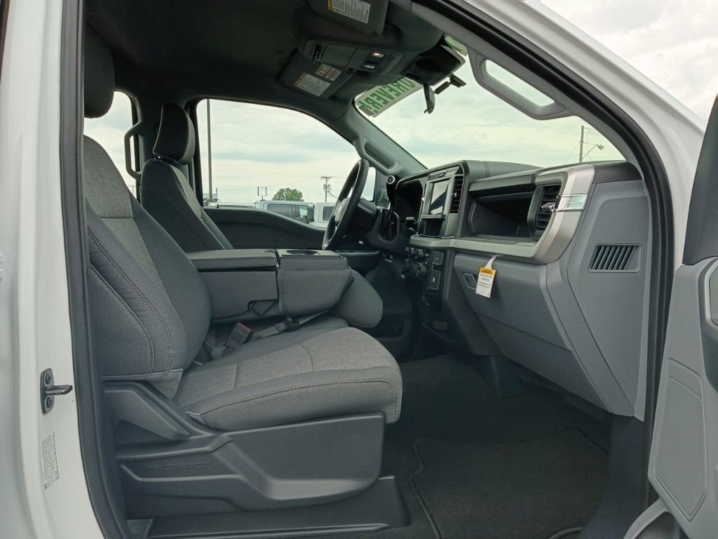 2026 Ford Super Duty F-350 SRW STX
