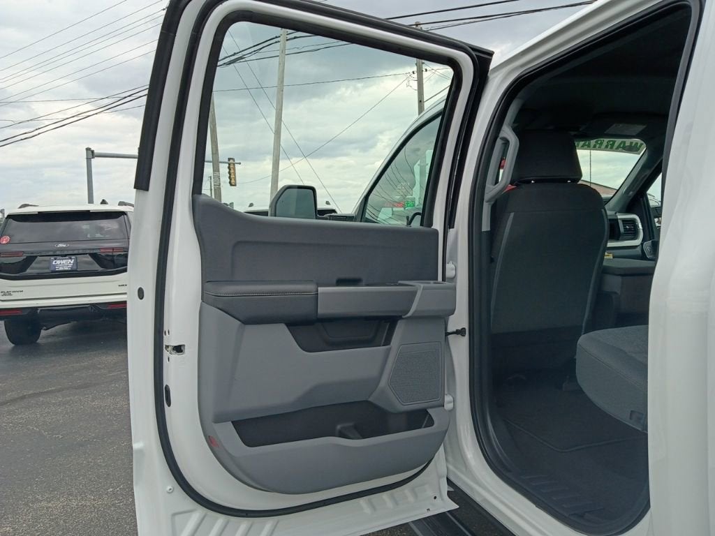 2026 Ford Super Duty F-350 SRW STX