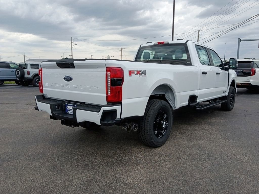 2026 Ford Super Duty F-350 SRW STX
