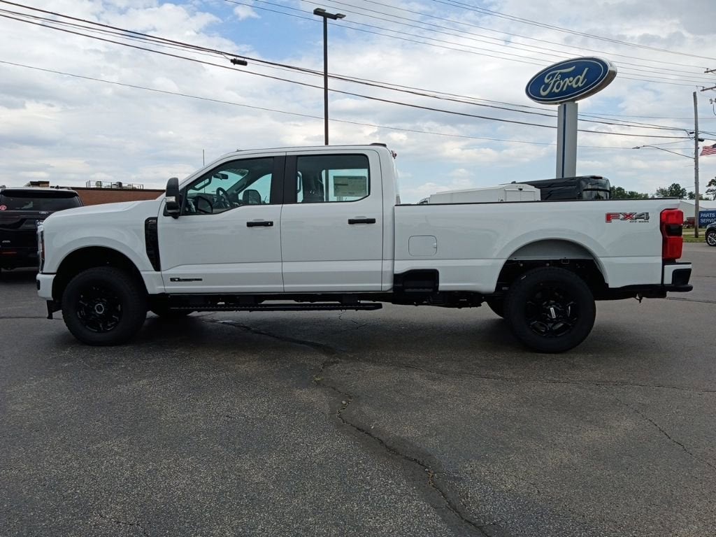 2026 Ford Super Duty F-350 SRW STX