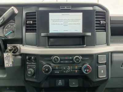 2027 Ford Super Duty F-350 DRW XL