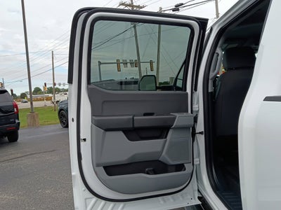 2027 Ford Super Duty F-350 DRW XL
