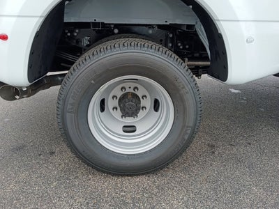 2027 Ford Super Duty F-350 DRW XL