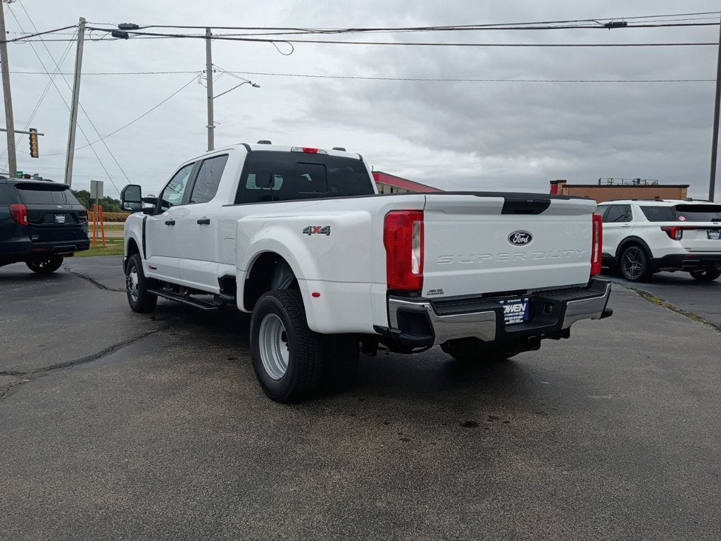 2027 Ford Super Duty F-350 DRW XL