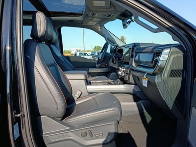 2027 Ford Super Duty F-350 DRW LARIAT