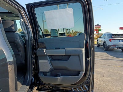 2027 Ford Super Duty F-350 DRW LARIAT