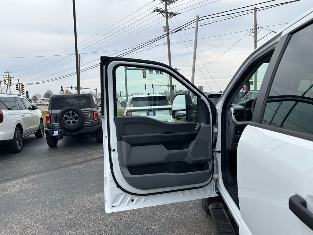 2026 Ford Super Duty F-350 DRW F-350® XL