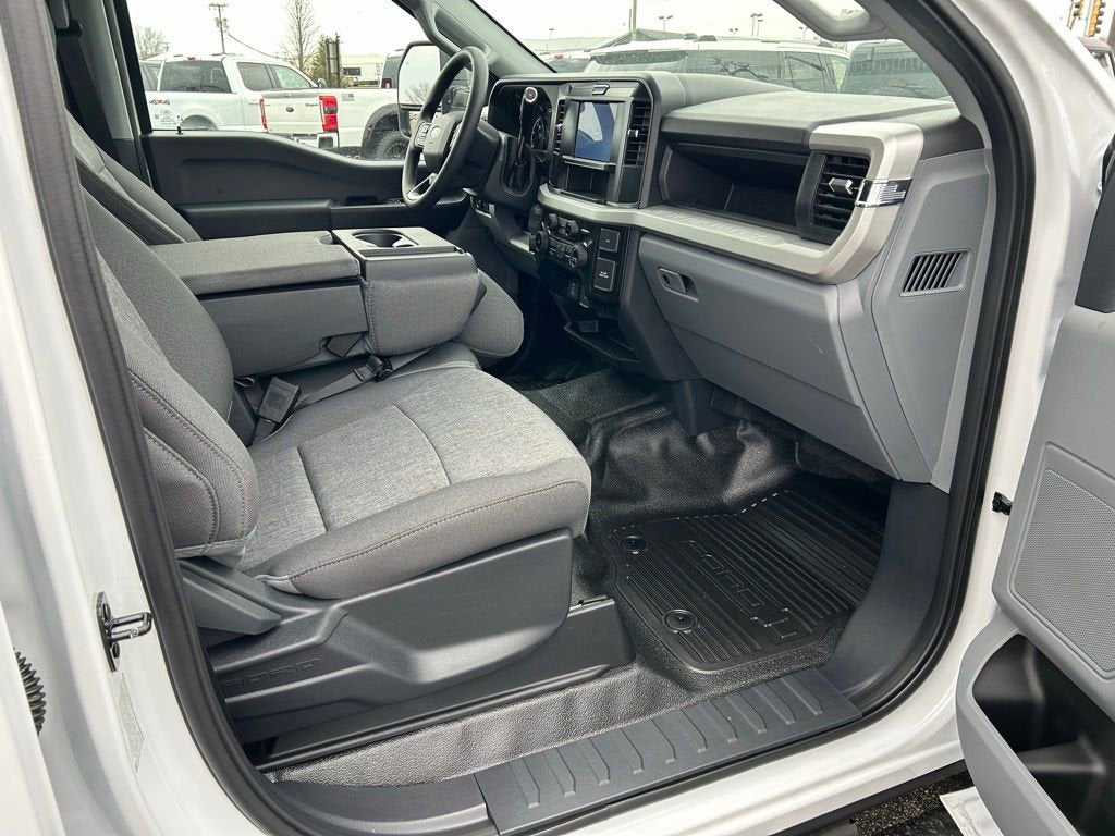 2026 Ford Super Duty F-350 DRW F-350® XL