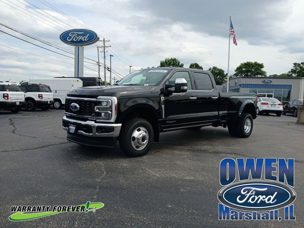 2026 Ford Super Duty F-350 DRW LARIAT