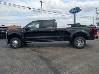 2026 Ford Super Duty F-350 DRW LARIAT
