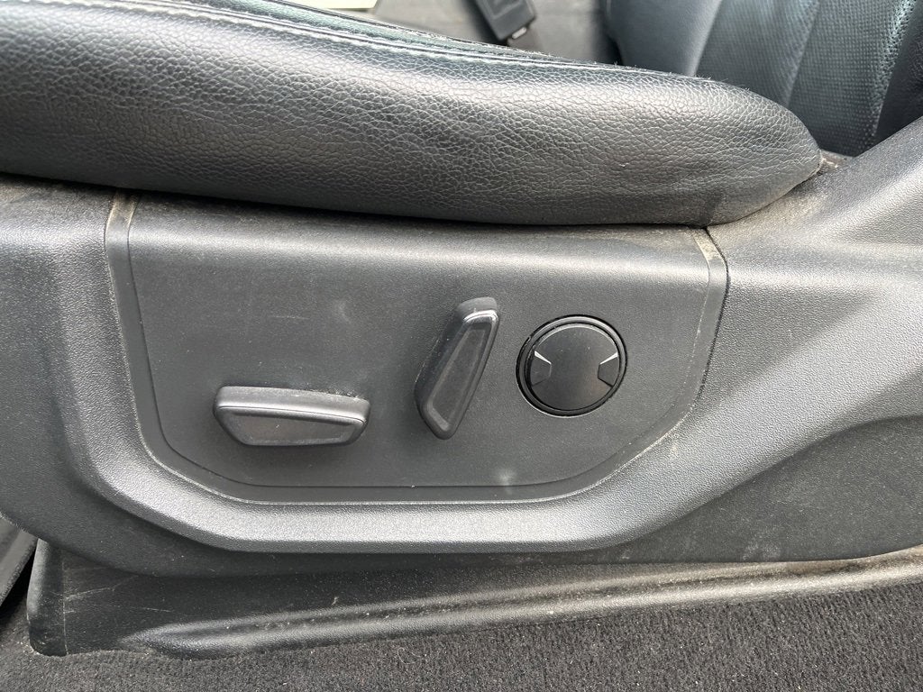 2022 Ford Super Duty F-450 DRW LARIAT