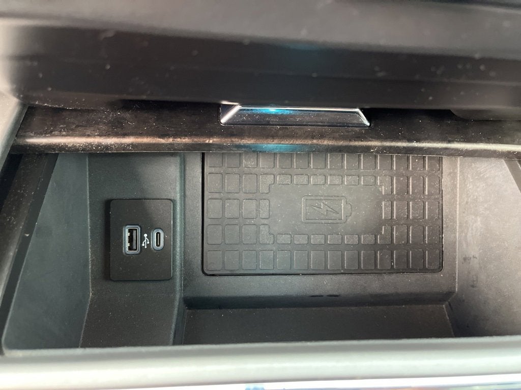 2022 Ford Super Duty F-450 DRW LARIAT