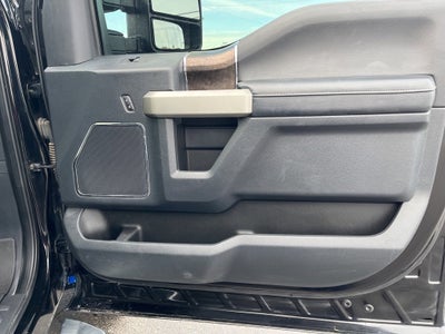 2022 Ford Super Duty F-450 DRW LARIAT