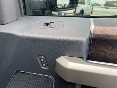 2022 Ford Super Duty F-450 DRW LARIAT