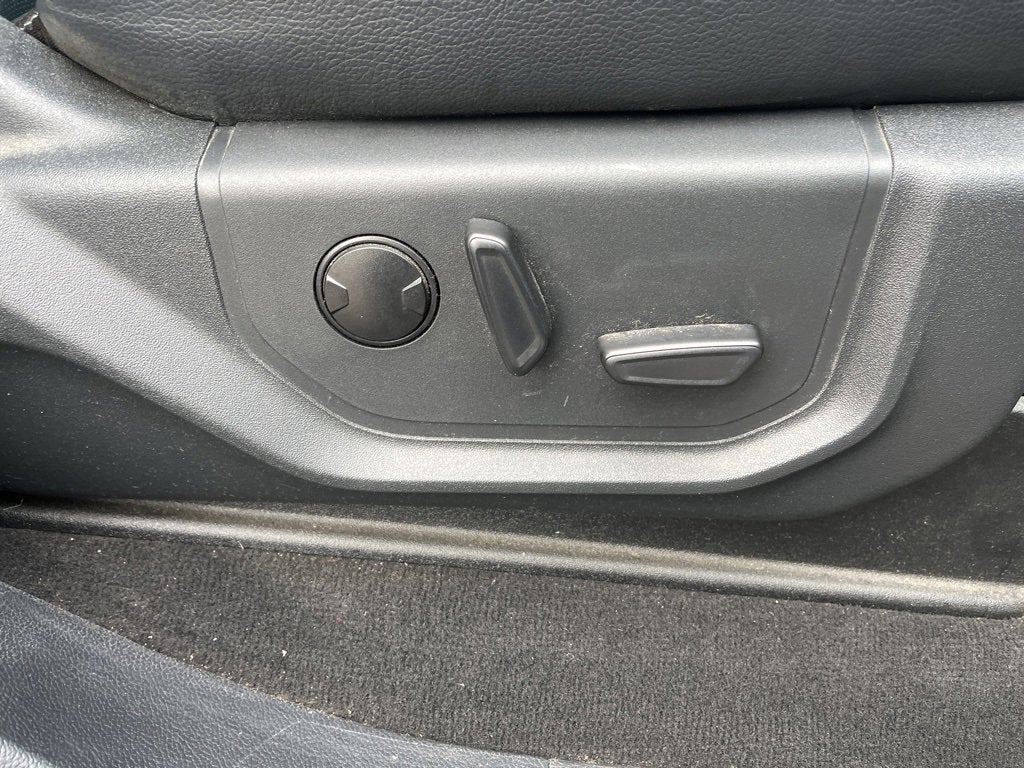 2022 Ford Super Duty F-450 DRW LARIAT