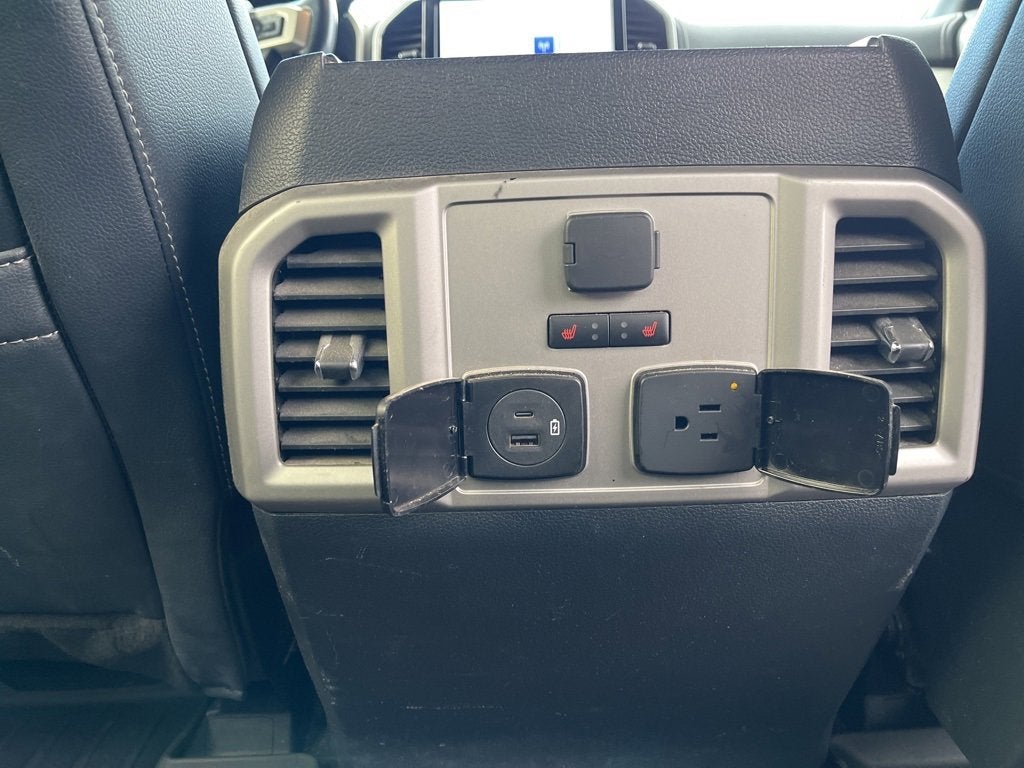 2022 Ford Super Duty F-450 DRW LARIAT