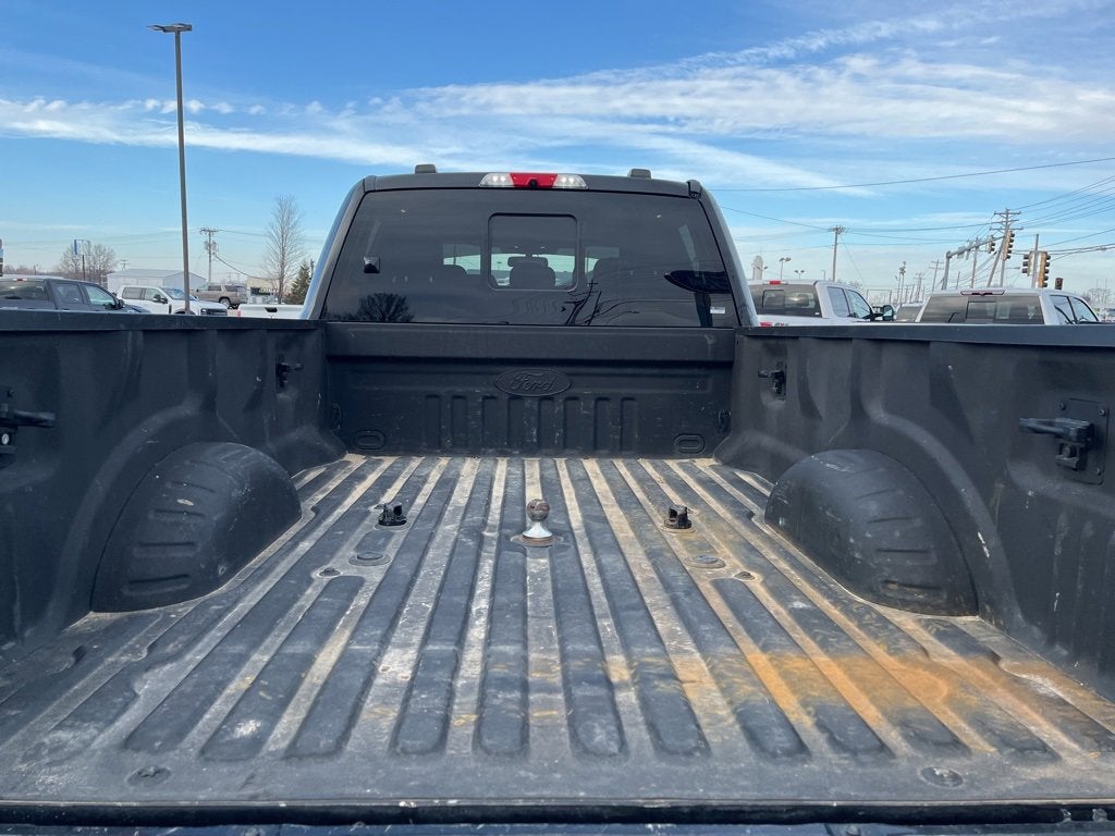 2022 Ford Super Duty F-450 DRW LARIAT