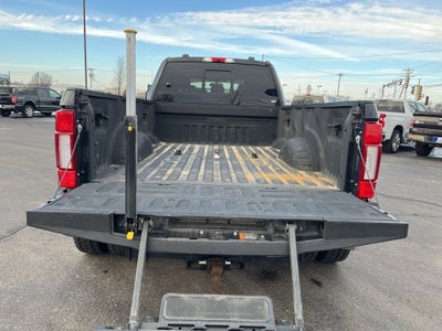 2022 Ford Super Duty F-450 DRW LARIAT