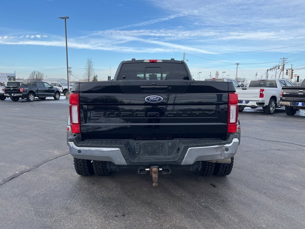 2022 Ford Super Duty F-450 DRW LARIAT