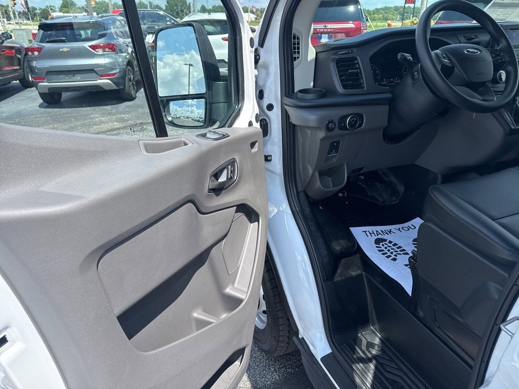 2025 Ford Transit Cargo Van Base